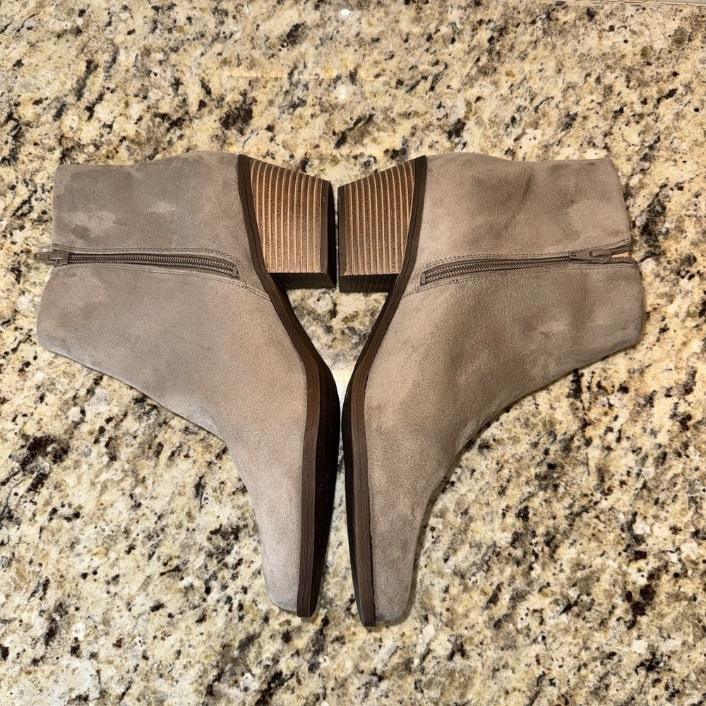BP Wallis Western Boots Womens 12 Greige Fabric Ankle Stacked Heel Taupe Almond - Picture 4 of 13